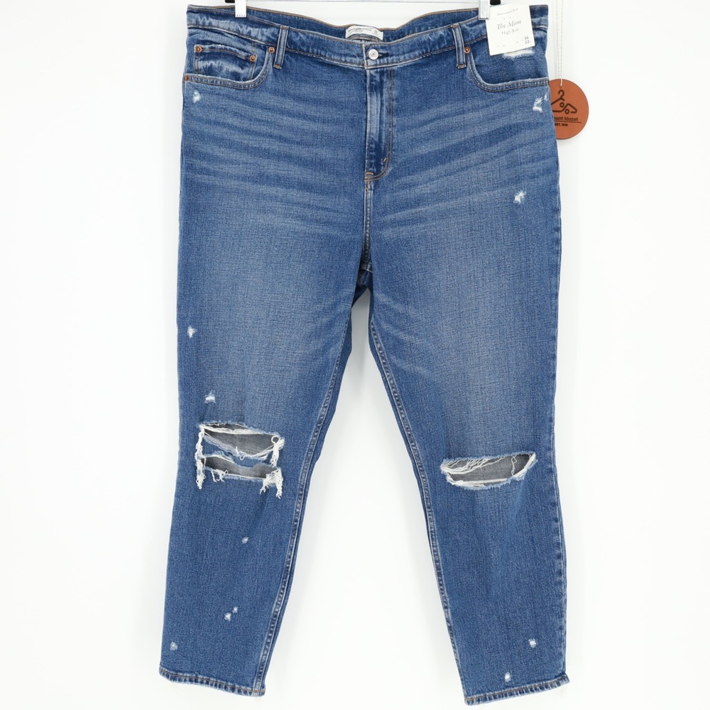 ABERCROMBIE & FITCH High Rise Mom Jeans
